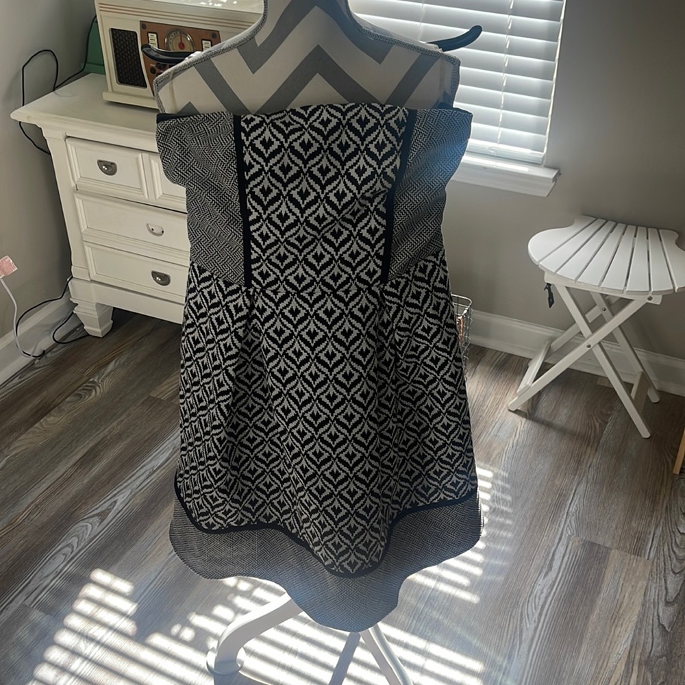 Francesca’s Strapless Dress Size Medium